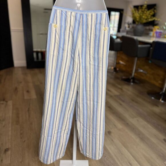 DKNY Classic Petite Striped Cropped Wide Leg Pants, Petite Small - Picture 4 of 13